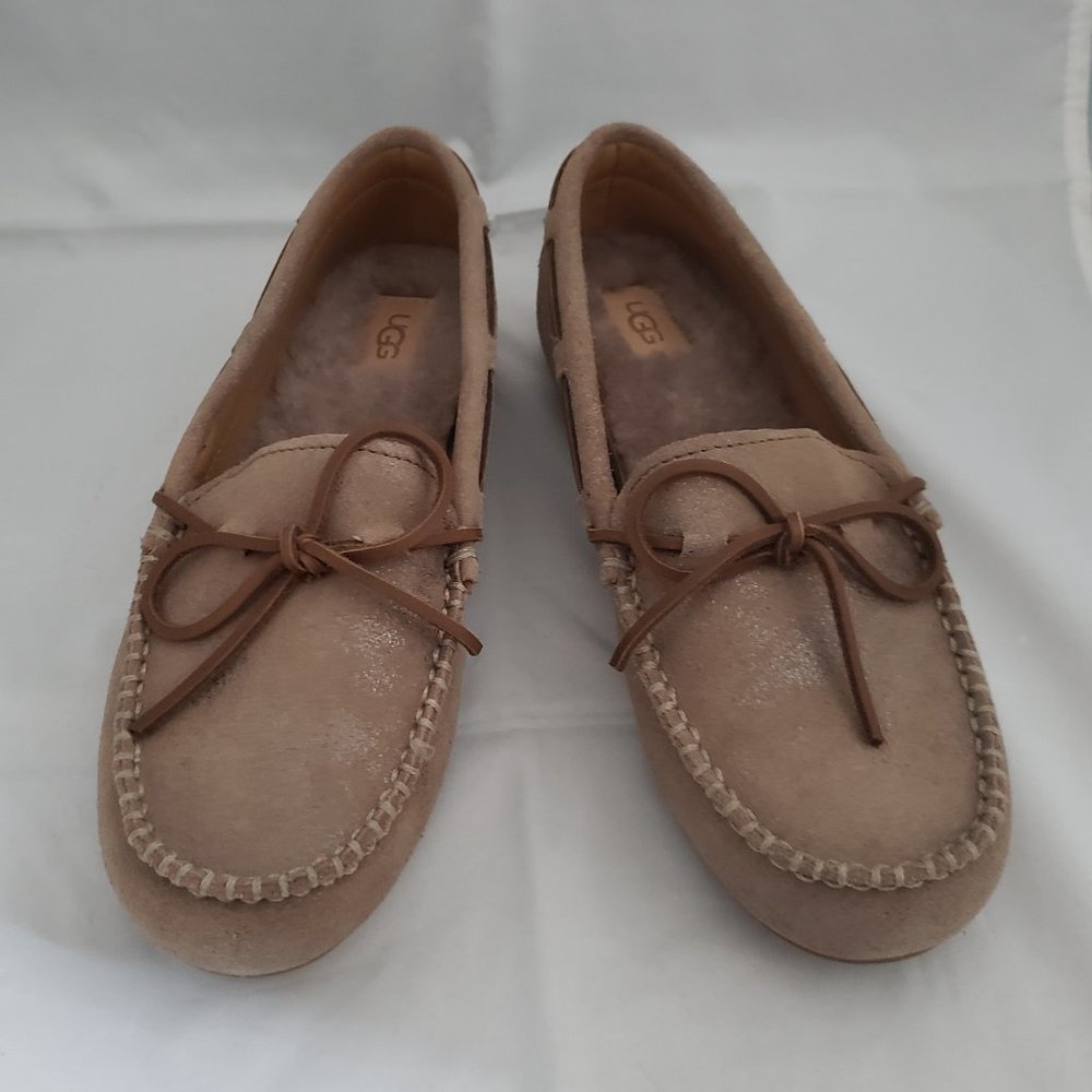 UGG Beige Shimmering Moccasins Slippers Bow Extra Insole sz 5 36 New